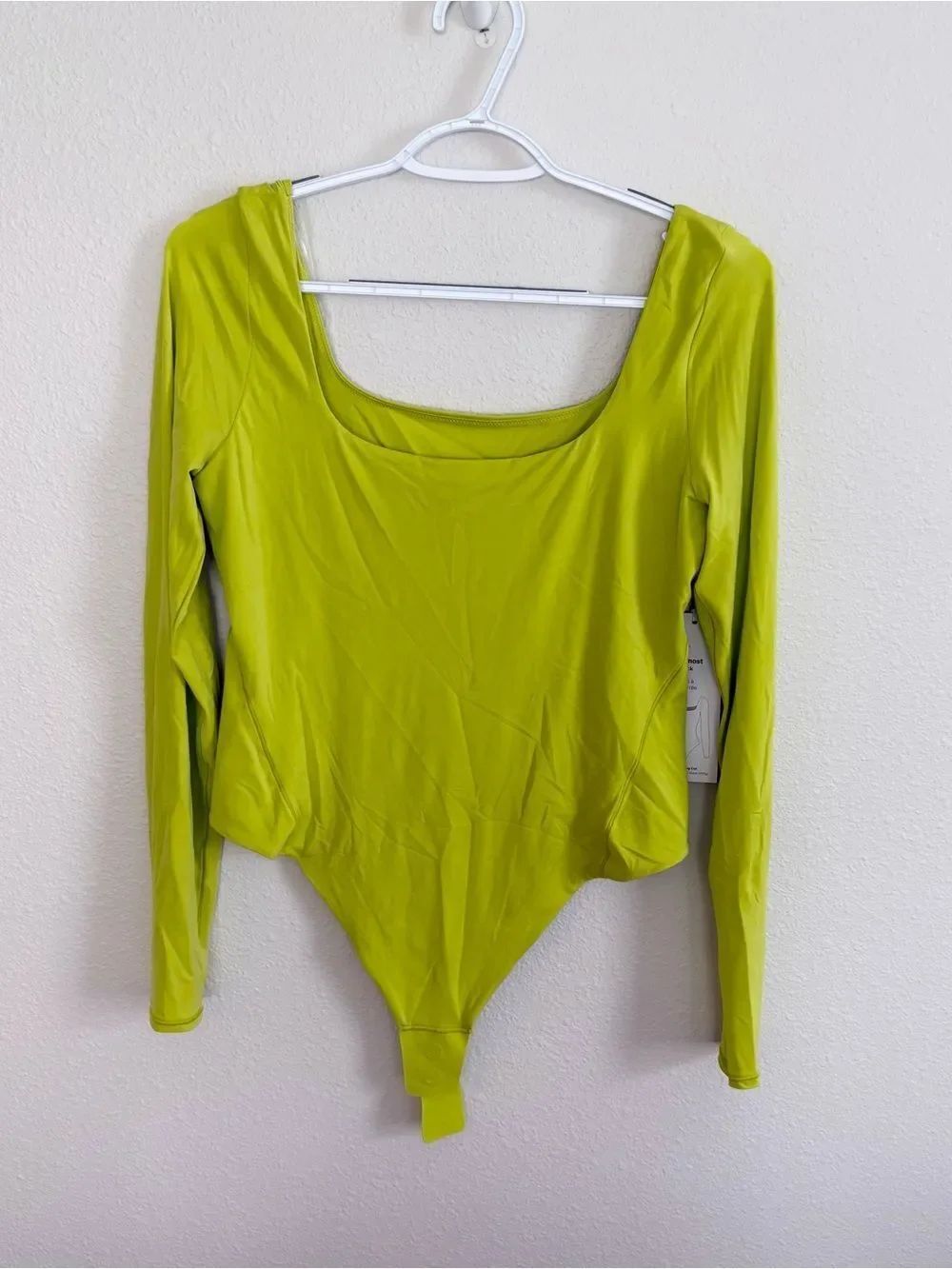 NWT Lululemon Bodysuit Wundermost Square-Neck Lichen Lime Green Nulu Size L